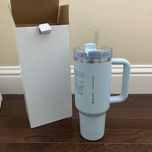 Stanley x Starbucks Spring Blue